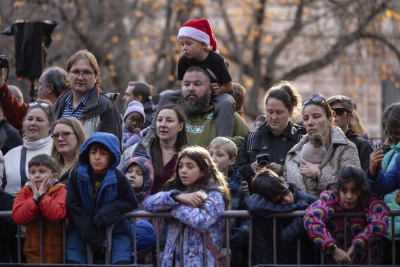 Macy’s Thanksgiving Day Parade kicks off a century after its first trip through Manhattan